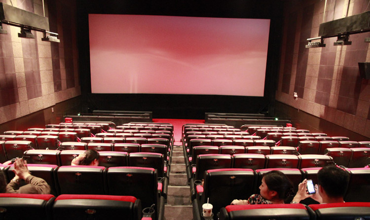 重庆影院的高科技座椅.jpg